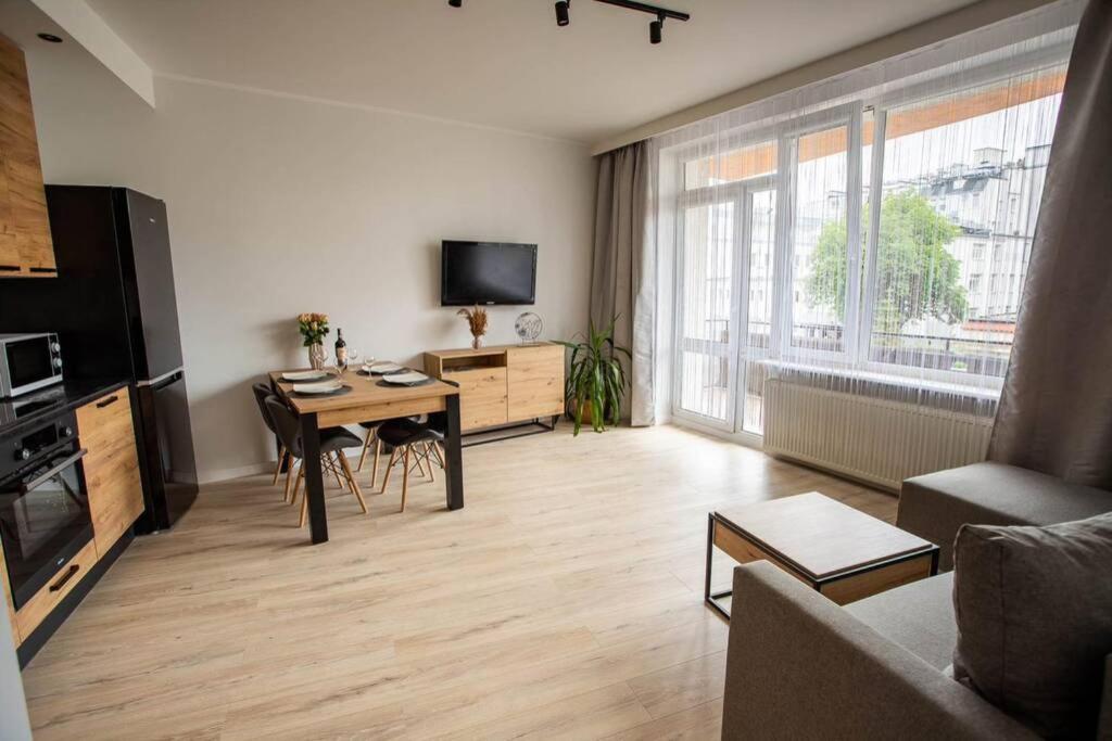 Adb Apartamenty City Гдыня Экстерьер фото